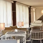 Hotel Anthony 4*