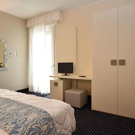 Hotel Anthony 4*