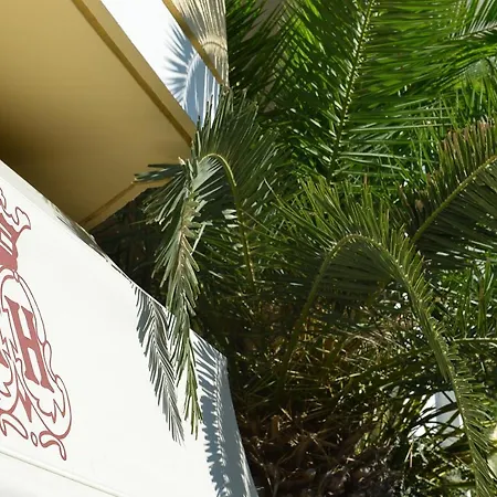 Anthony فندق 4*