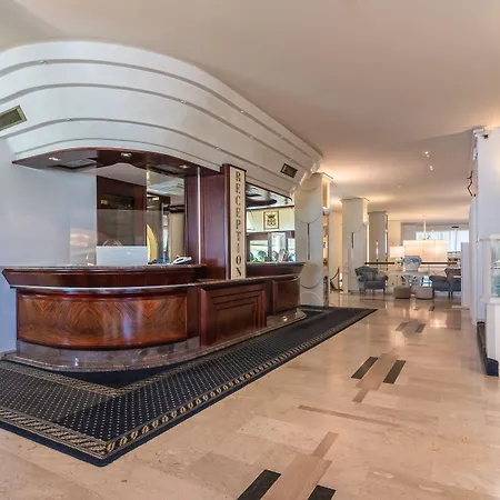 Anthony Отель 4*